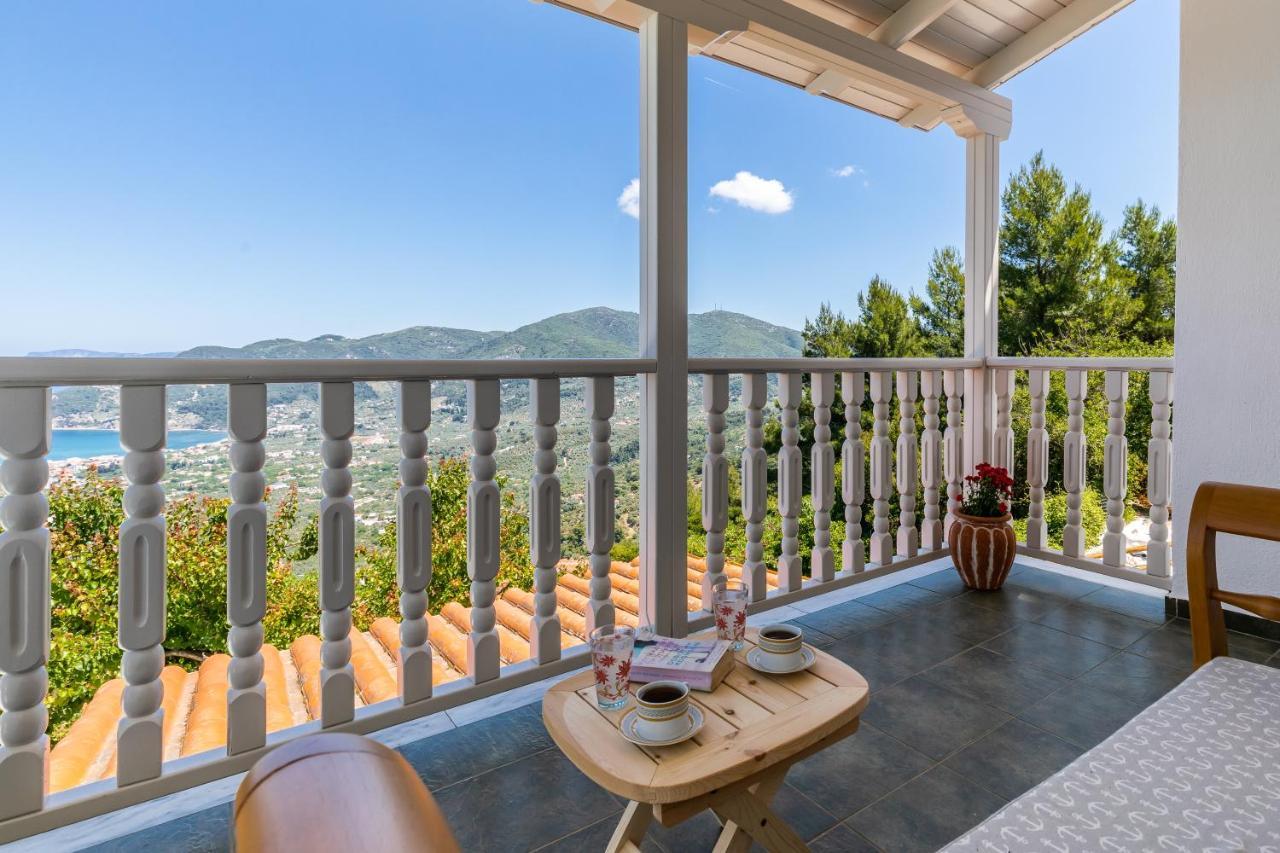 Liagka Villa Skopelos Town Exterior photo