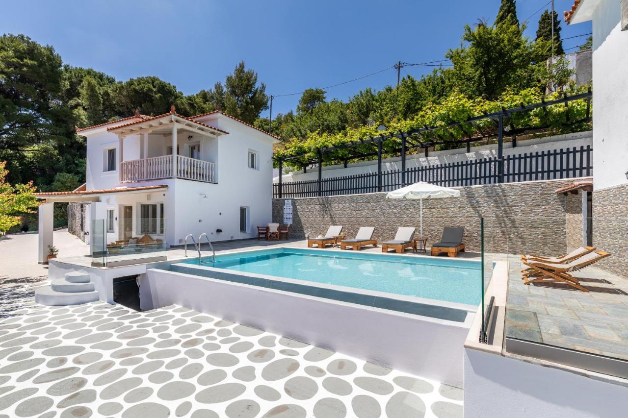 Liagka Villa Skopelos Town Exterior photo